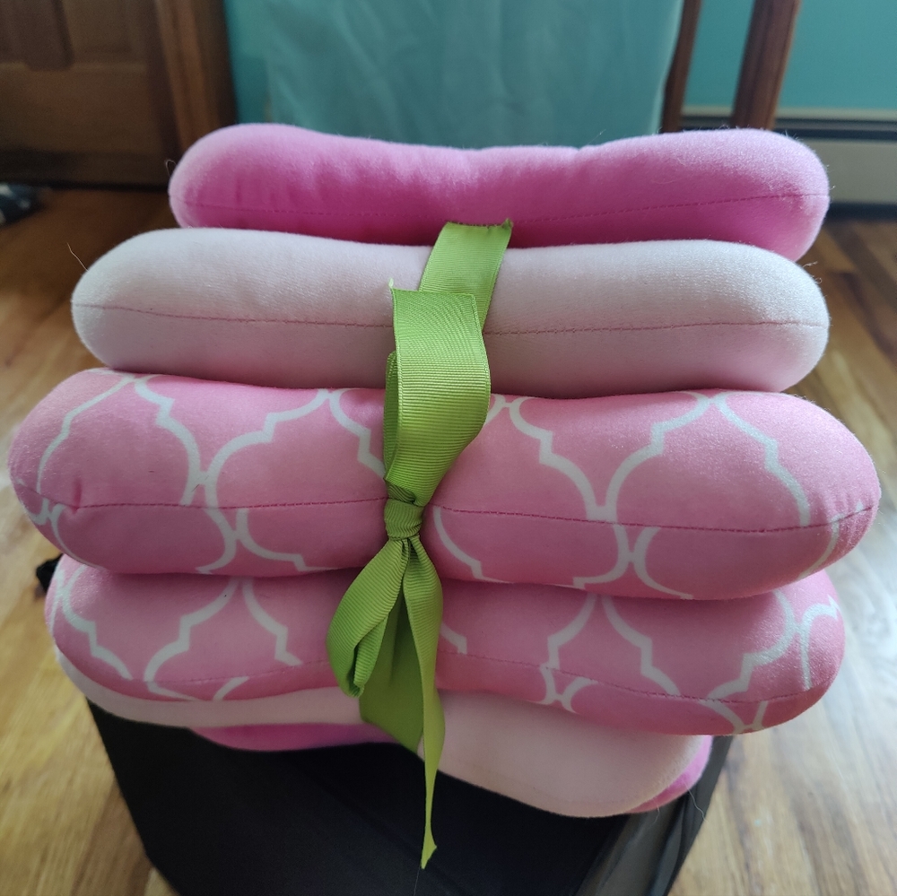 Breast feeding pillow pink bubble baby